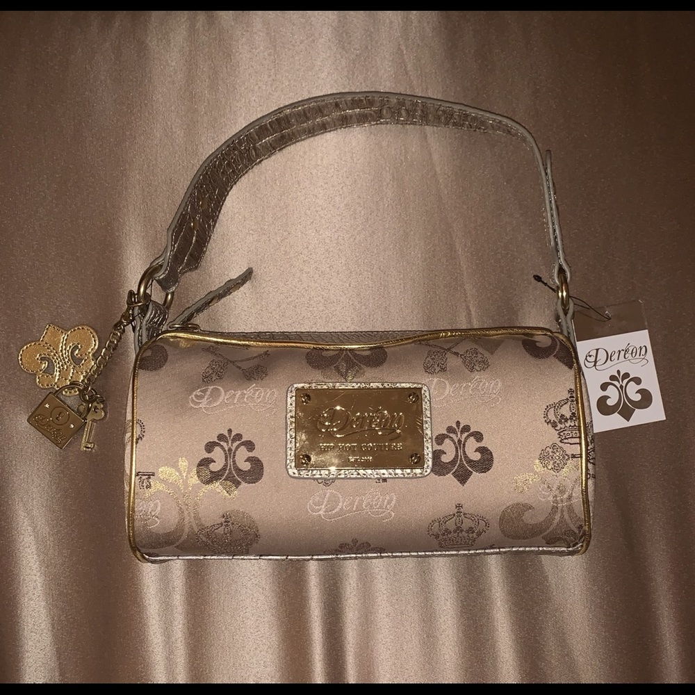 Deréon Hip Hot Couture  
Handbag Foil De Lis